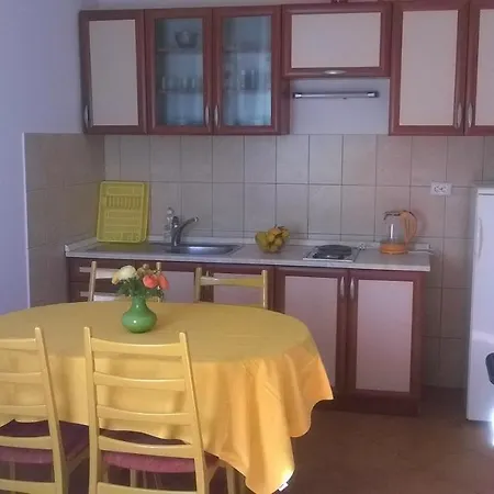 Vesnas Apartmán Slatine